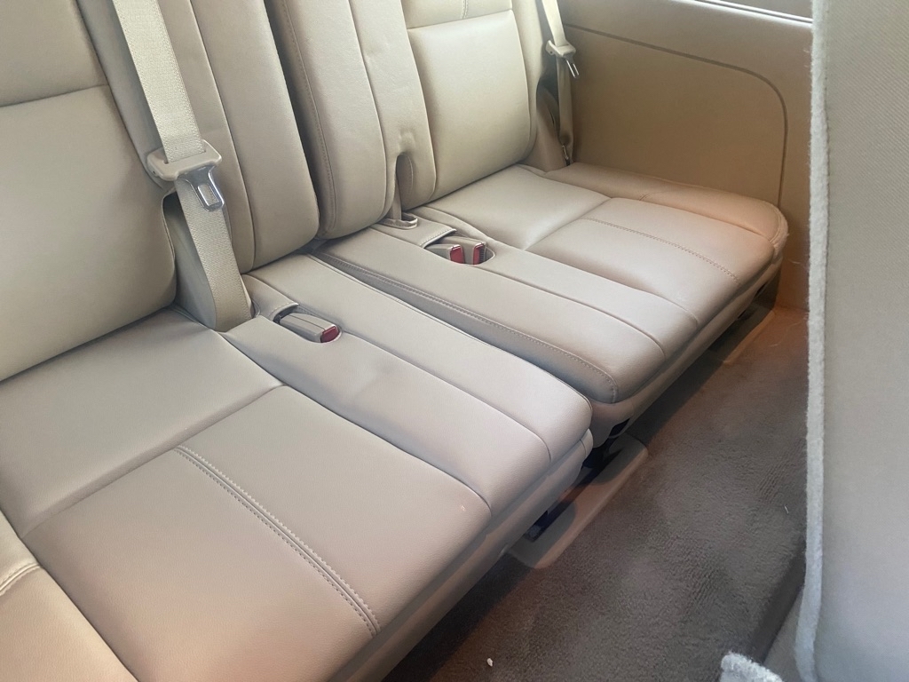 Chevrolet Tahoe 2WD 4dr 1500 LT 2013