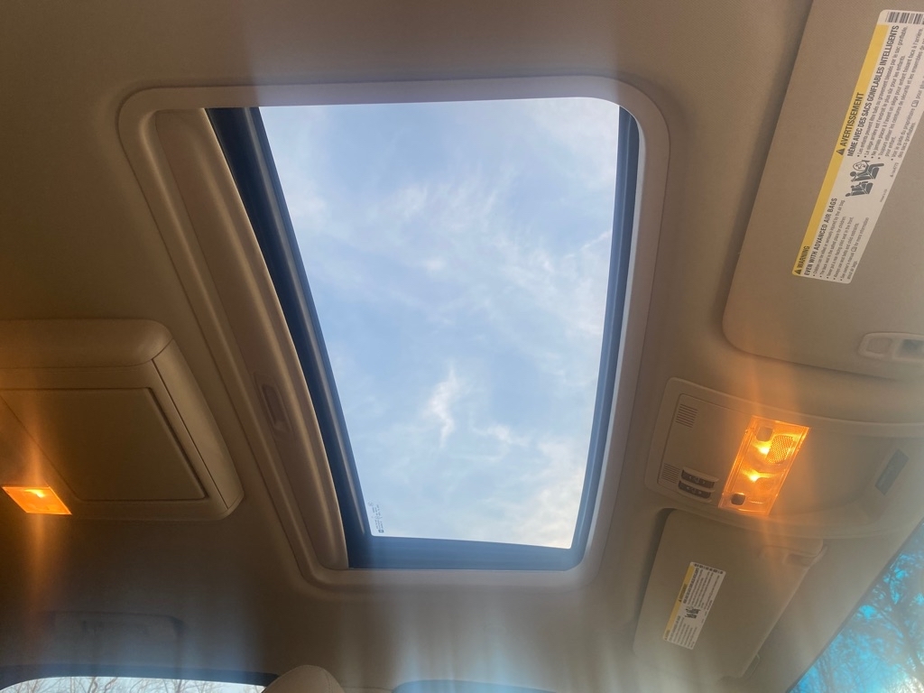 Chevrolet Tahoe 2WD 4dr 1500 LT 2013