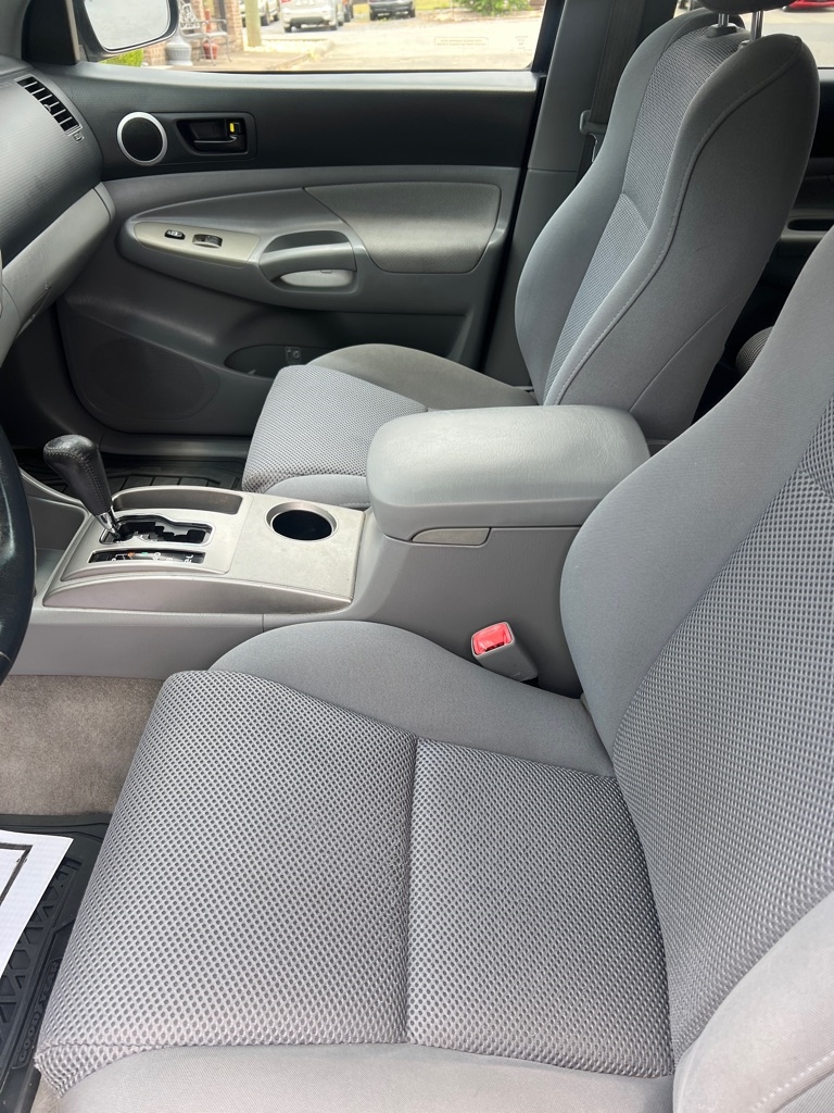 Toyota Tacoma Double 128" PreRunner Auto (Natl) 2006