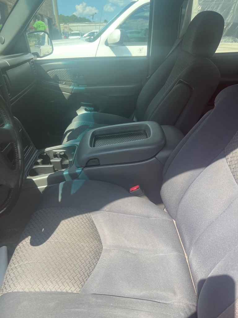 Chevrolet Avalanche 1500 5dr Crew Cab 130" WB 2003