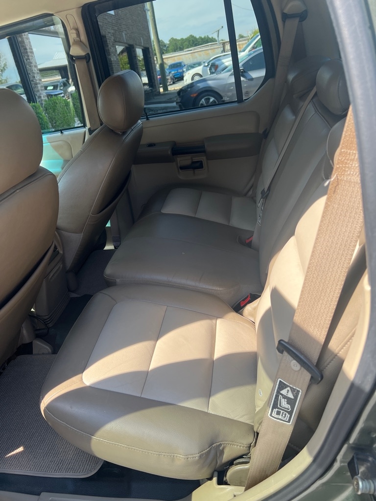 Ford Explorer Sport Trac 4dr 126" WB XLT Premium 2004