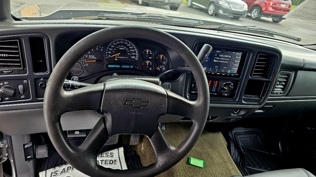 Chevrolet Silverado 1500 Classic 2WD Crew Cab 143.5" LS 2007