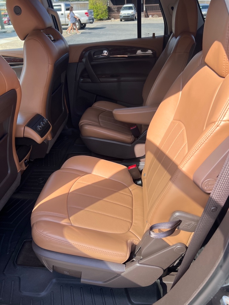 Buick Enclave FWD 4dr Leather 2014