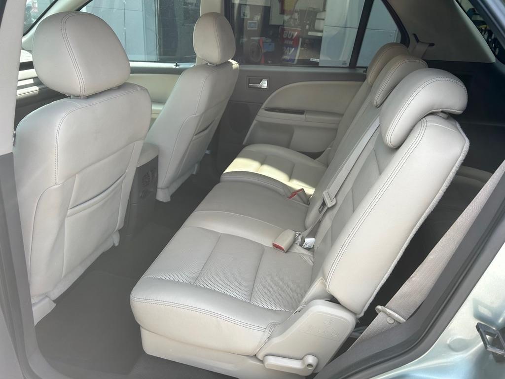 Ford Taurus X 4dr Wgn SEL FWD 2008