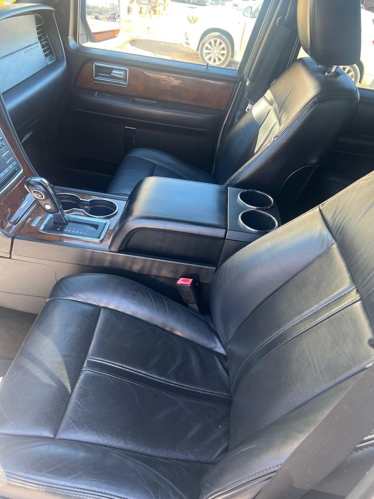 Lincoln Navigator 2WD 4dr Select 2016