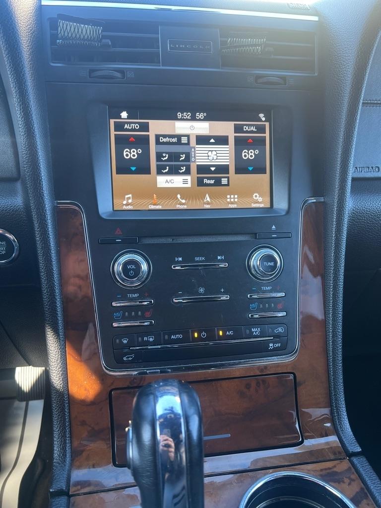 Lincoln Navigator 2WD 4dr Select 2016