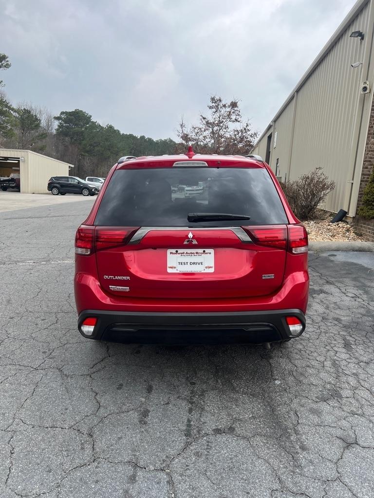 Mitsubishi Outlander SEL FWD 2020