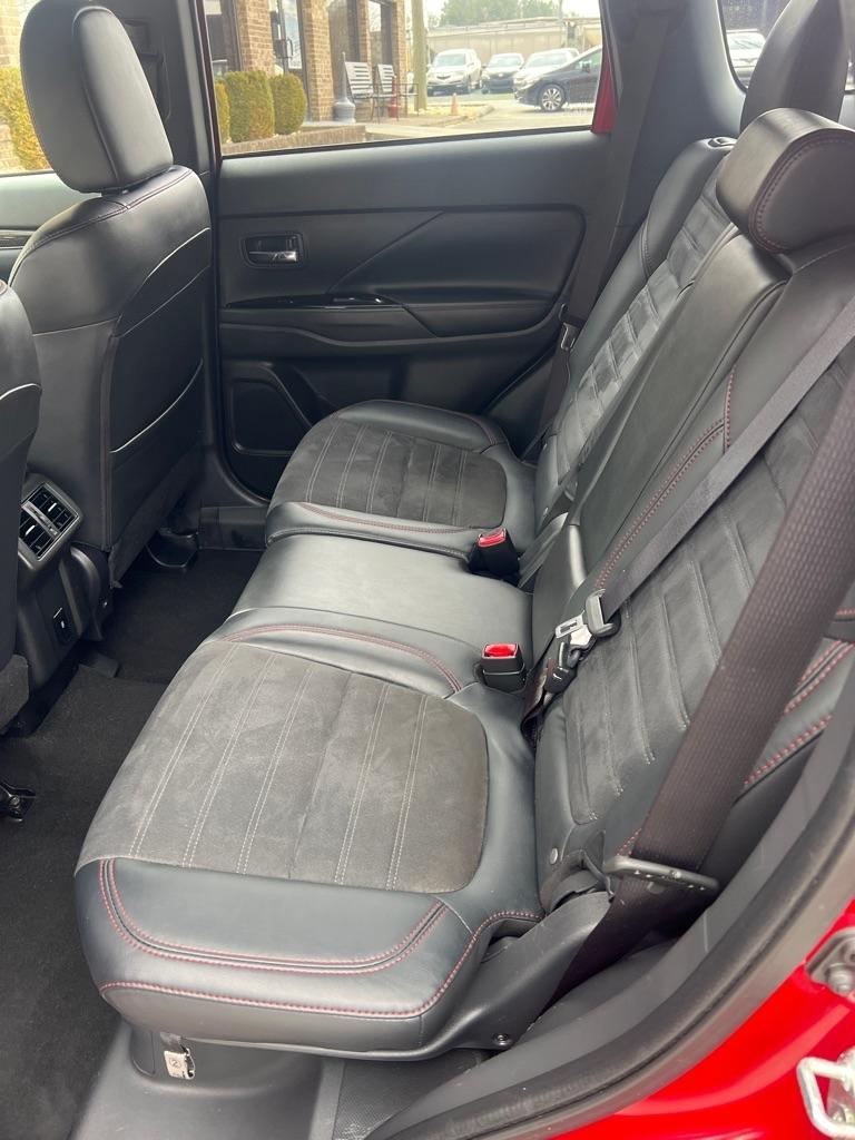 Mitsubishi Outlander SEL FWD 2020