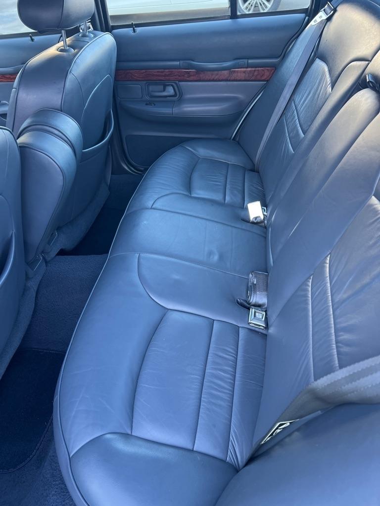 Mercury Grand Marquis 4dr Sdn LS 2000