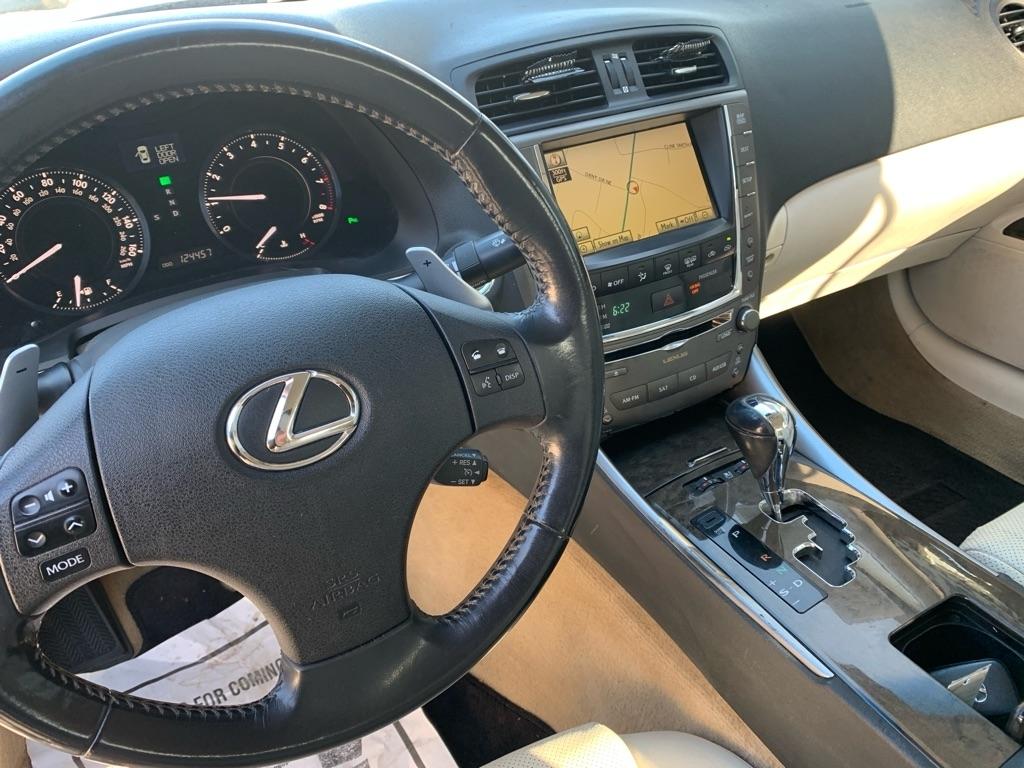 Lexus IS 250C 2dr Conv Man 2010