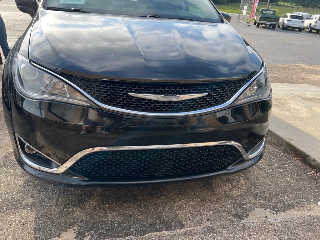 Chrysler Pacifica Touring-L FWD 2017