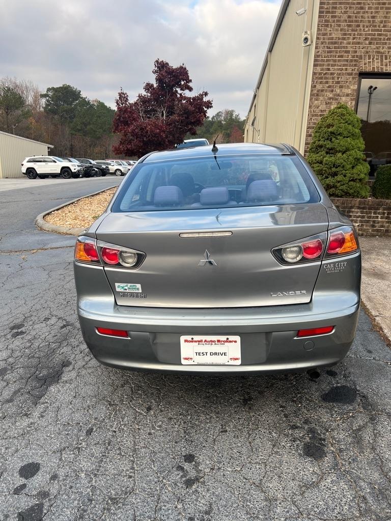 Mitsubishi Lancer 4dr Sdn Man ES FWD 2015