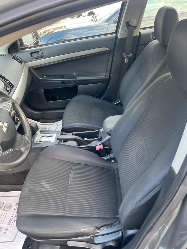 Mitsubishi Lancer 4dr Sdn Man ES FWD 2015