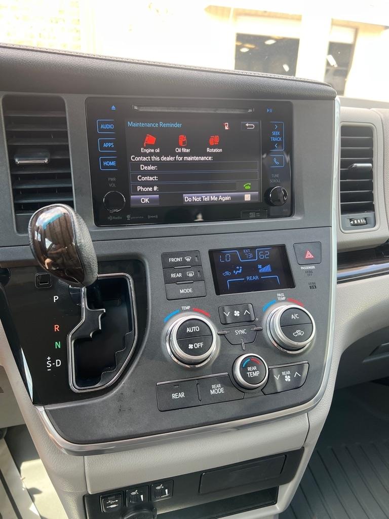 Toyota Sienna 5dr 8-Pass Van XLE Premium FWD (Natl) 2016