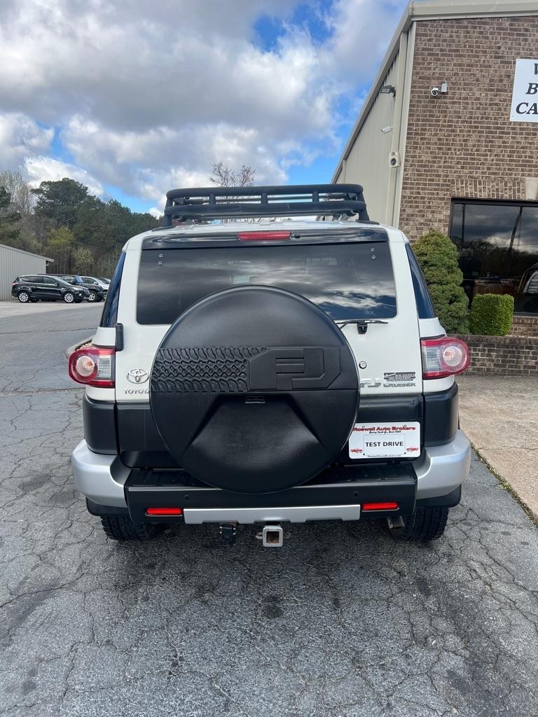 Toyota FJ Cruiser 4WD 4dr Man (Natl) 2012