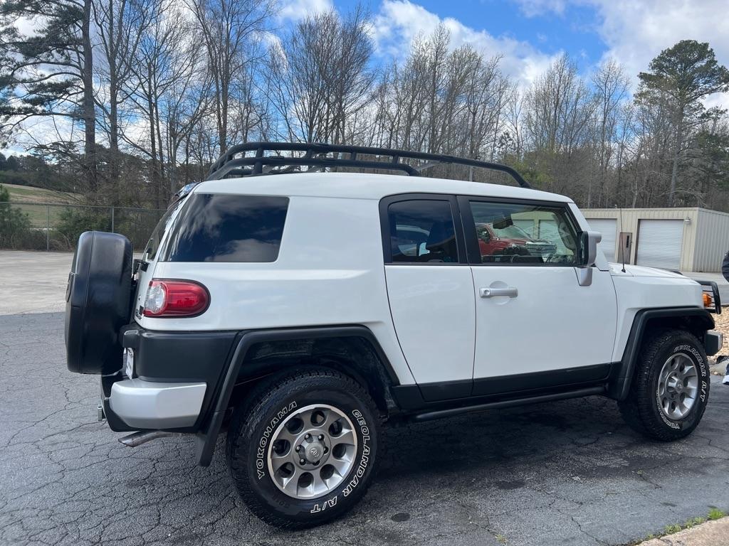 Toyota FJ Cruiser 4WD 4dr Man (Natl) 2012