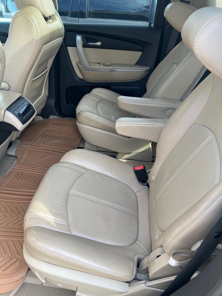 GMC Acadia FWD 4dr SLT1 2011