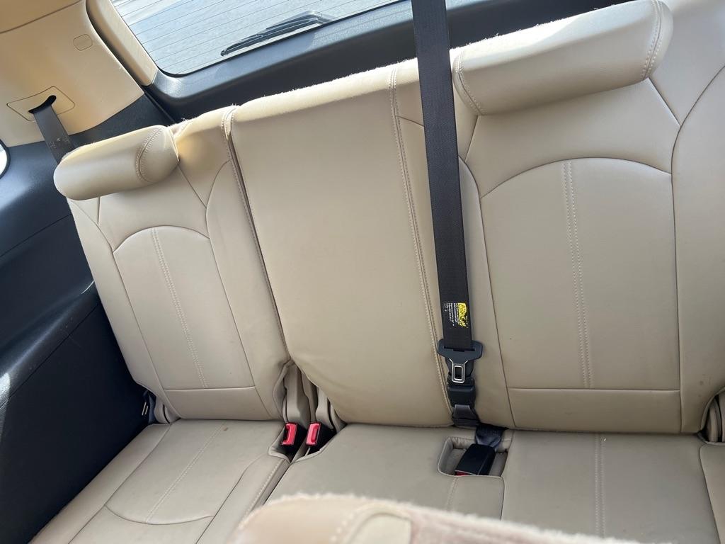 GMC Acadia FWD 4dr SLT1 2011