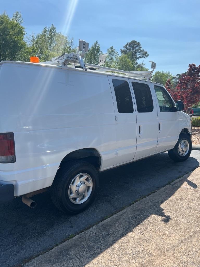 Ford Econoline Cargo Van E-250 Recreational 2010