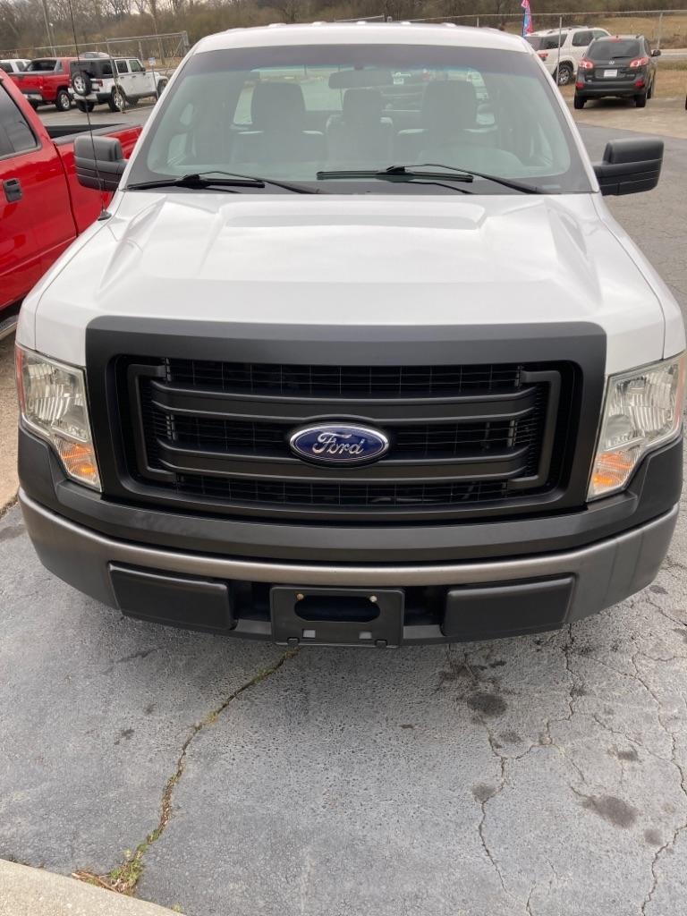 Ford F-150 2WD Reg Cab 126" XLT 2013