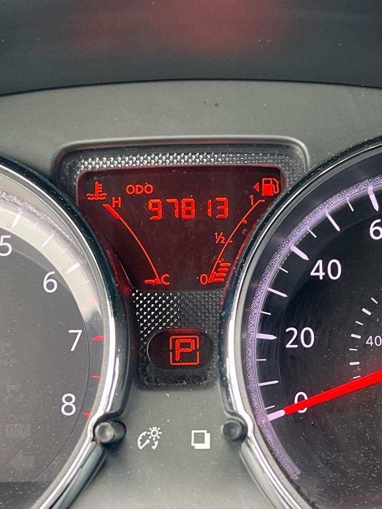 Nissan Versa Note 5dr HB CVT 1.6 S Plus 2014