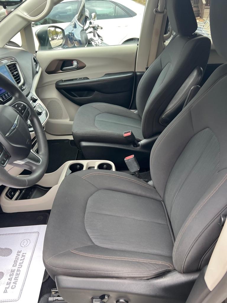 Chrysler Pacifica Touring FWD 2017