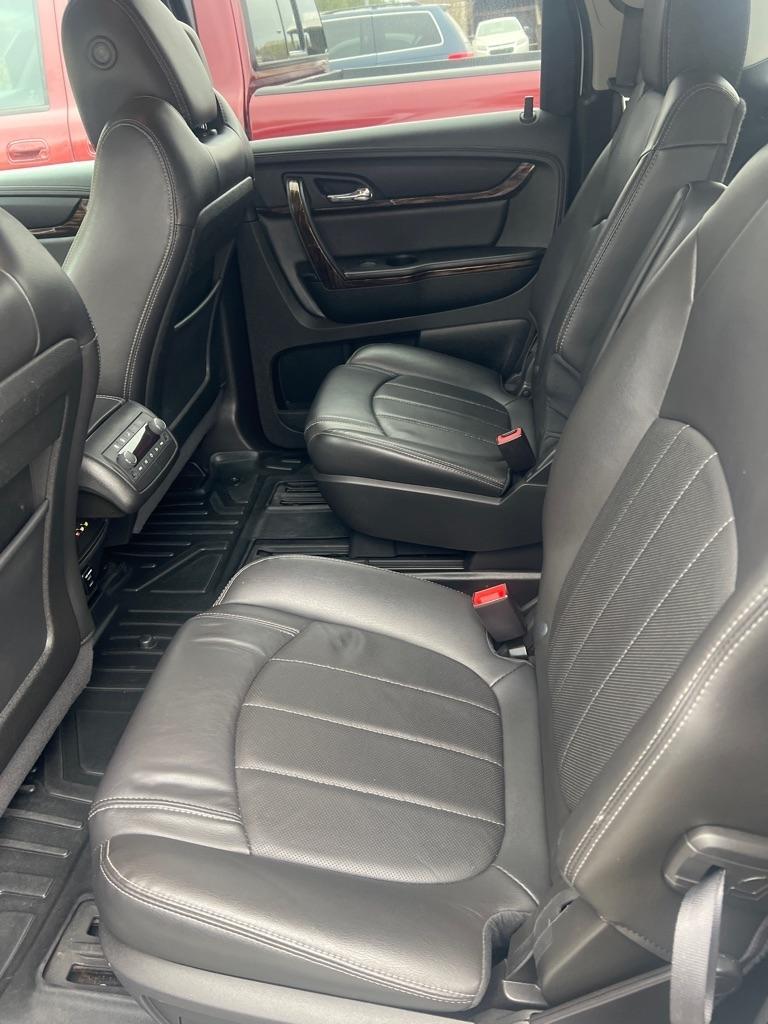 GMC Acadia AWD 4dr Denali 2016