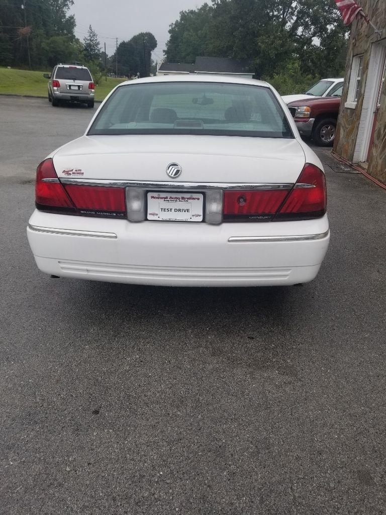 Mercury Grand Marquis 4dr Sdn LS 2000
