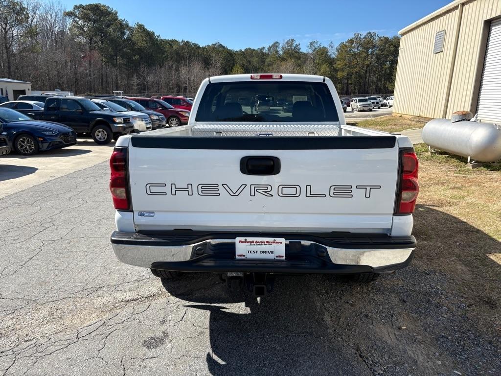 Chevrolet Silverado 1500 Ext Cab 143.5" WB 4WD 2004