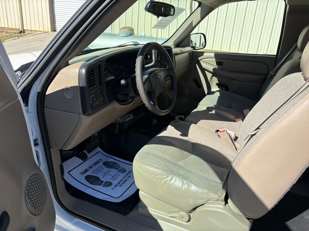 Chevrolet Silverado 1500 Ext Cab 143.5" WB 4WD 2004