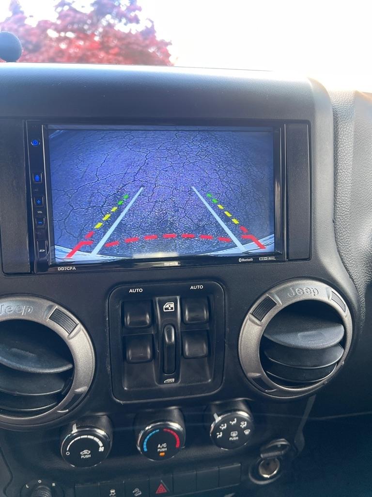 Jeep Wrangler Unlimited 4WD 4dr Sport 2012