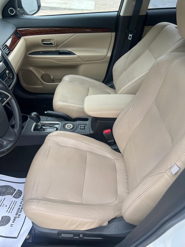 Mitsubishi Outlander 4WD 4dr GT 2015