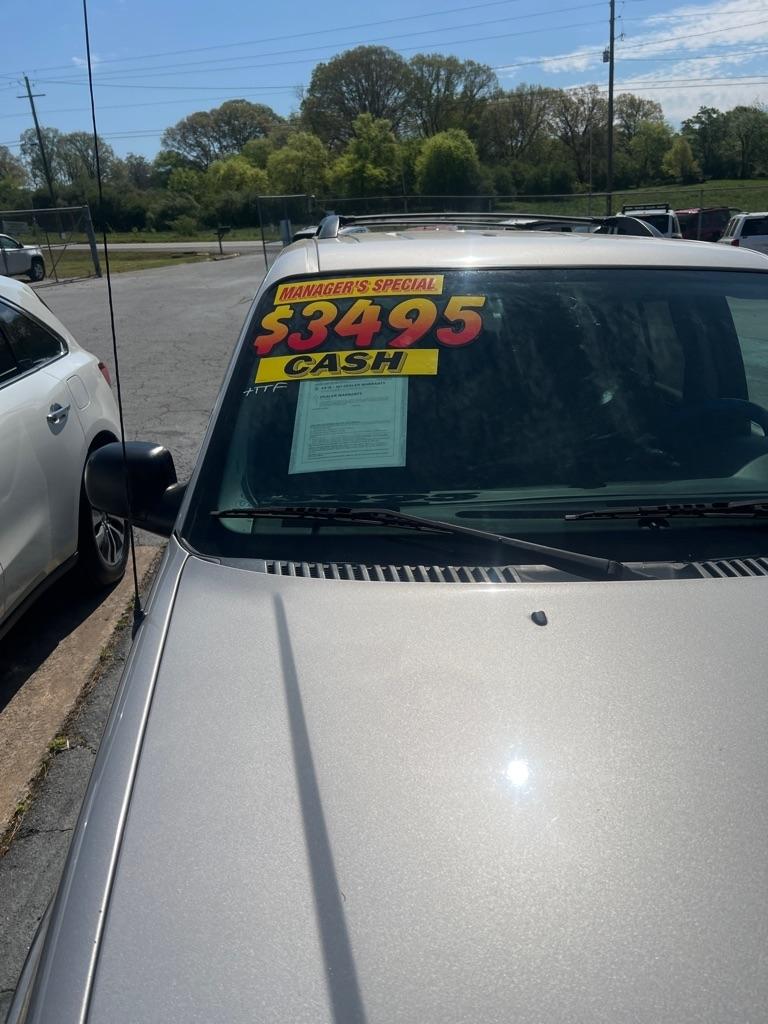 Ford Explorer 4dr 114" WB 4.0L XLT 2004