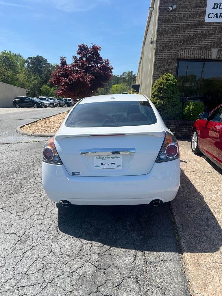 Nissan Altima 4dr Sdn I4 CVT 2.5 SL 2011