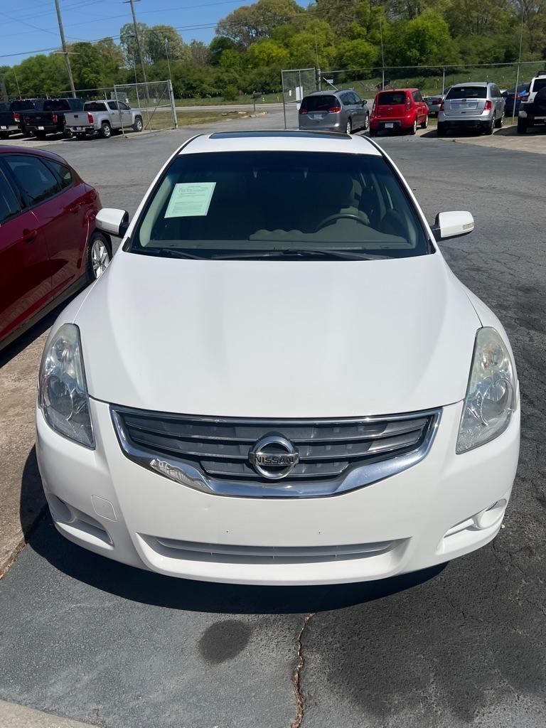 Nissan Altima 4dr Sdn I4 CVT 2.5 SL 2011