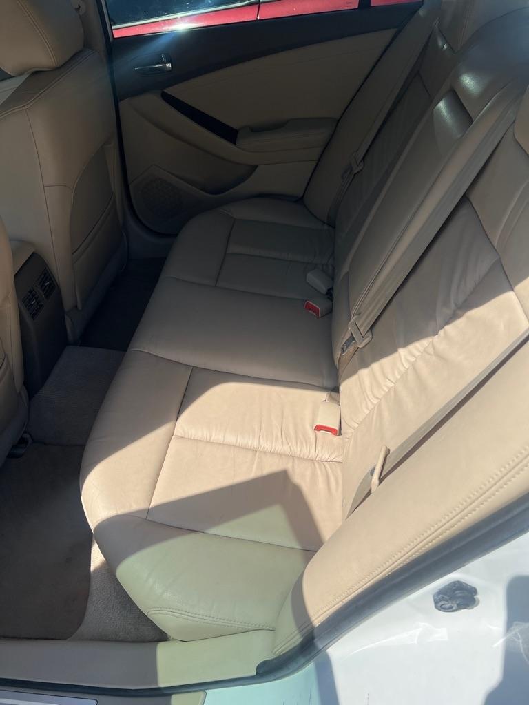 Nissan Altima 4dr Sdn I4 CVT 2.5 SL 2011