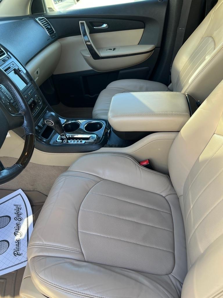 GMC Acadia FWD 4dr Denali 2012