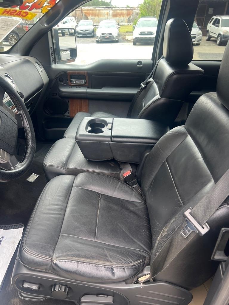 Ford F-150 Supercab 145" Lariat 4WD 2004