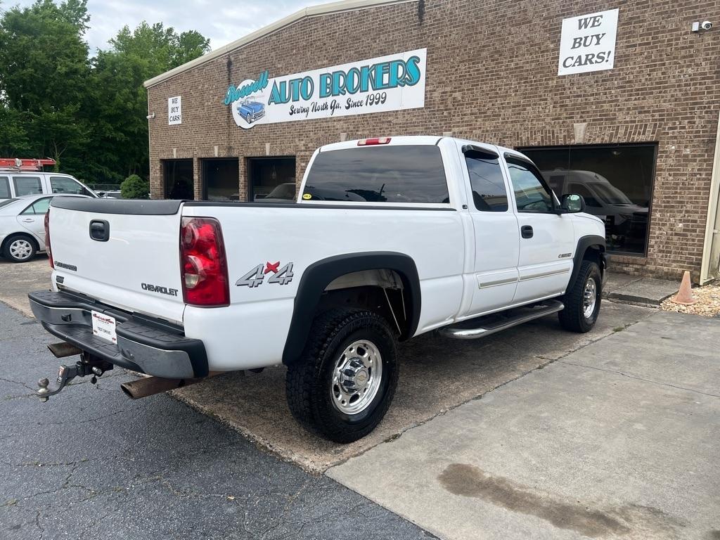 Chevrolet Silverado 2500HD Ext Cab 143.5" WB 4WD LS 2003
