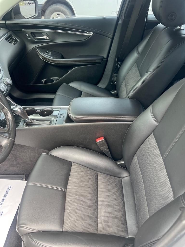 Chevrolet Impala 4dr Sdn LT w/1LT 2018