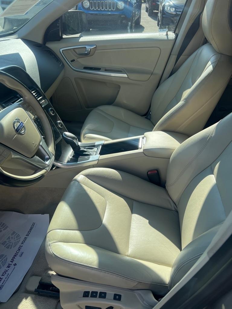 Volvo XC60 2015.5 FWD 4dr T5 Drive-E Premier 2015