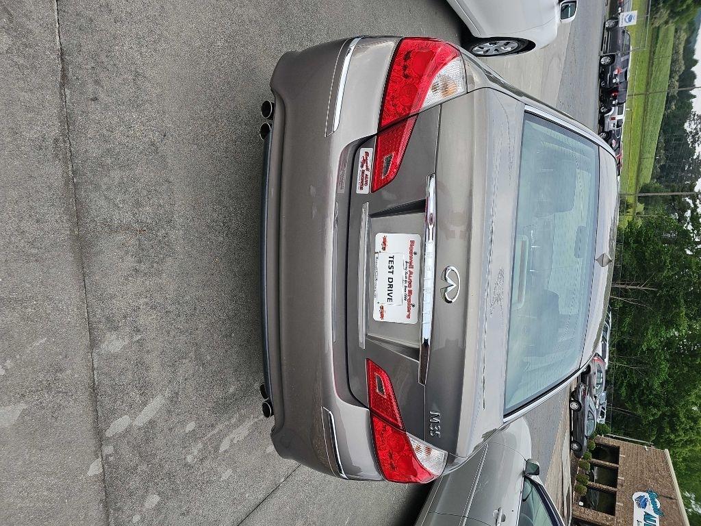 Infiniti M35 4dr Sdn RWD 2008