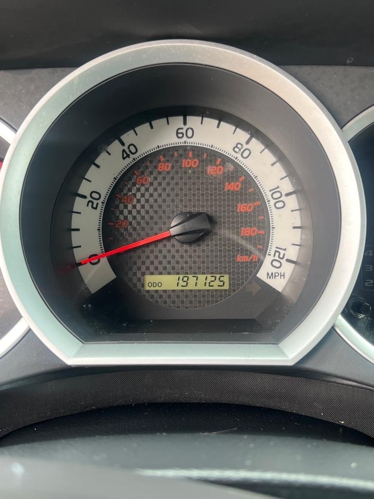 Toyota Tacoma 4WD Double Cab V6 MT (Natl) 2013