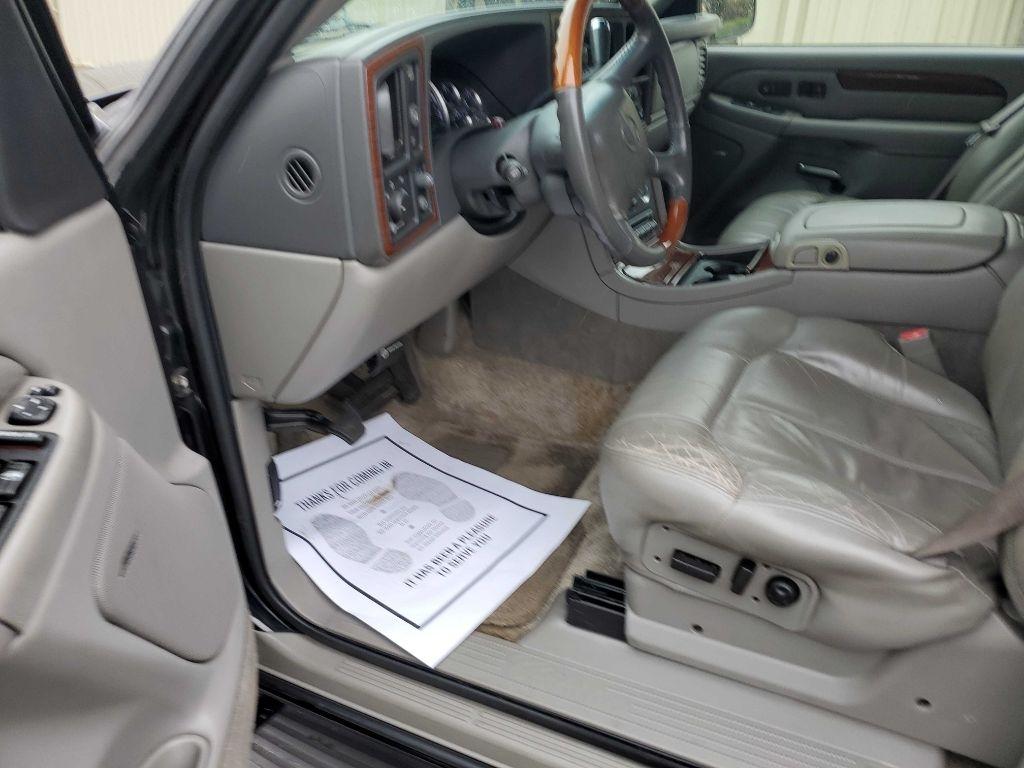 Cadillac Escalade 4dr AWD 2002