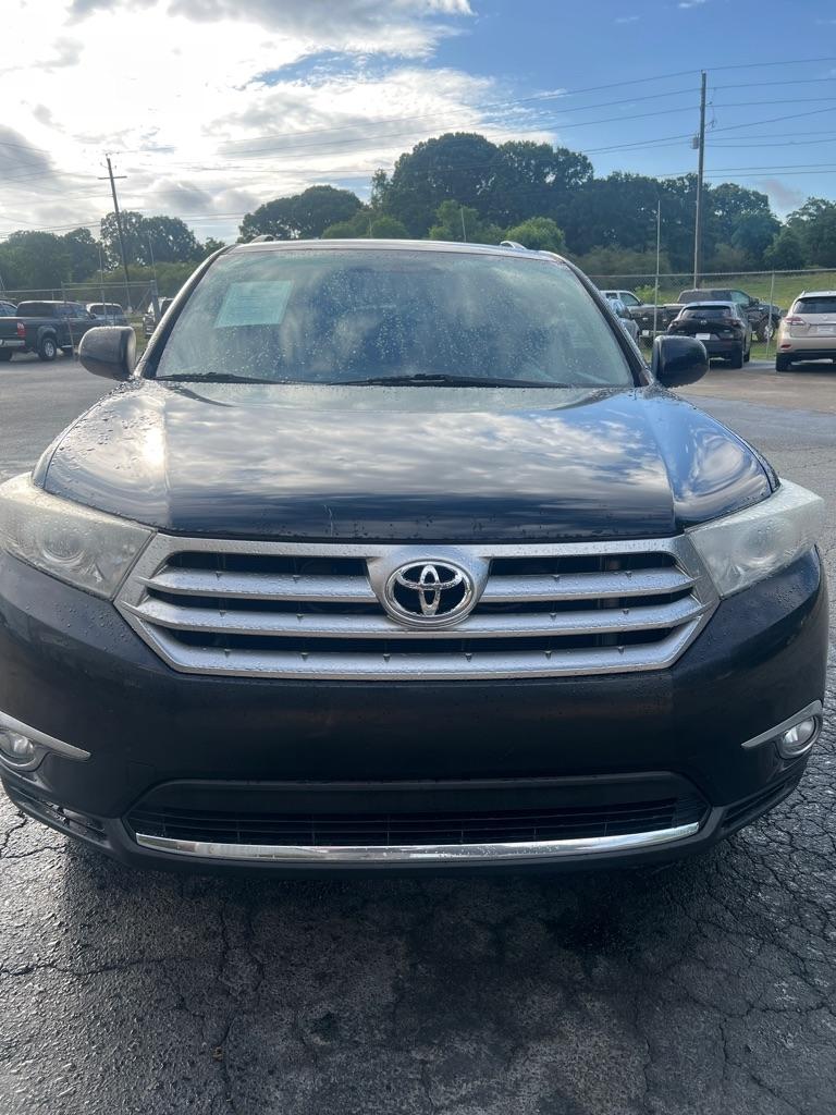 Toyota Highlander FWD 4dr L4 Base (Natl) 2011