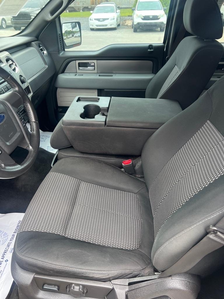Ford F-150 2WD SuperCrew 145" XLT 2011