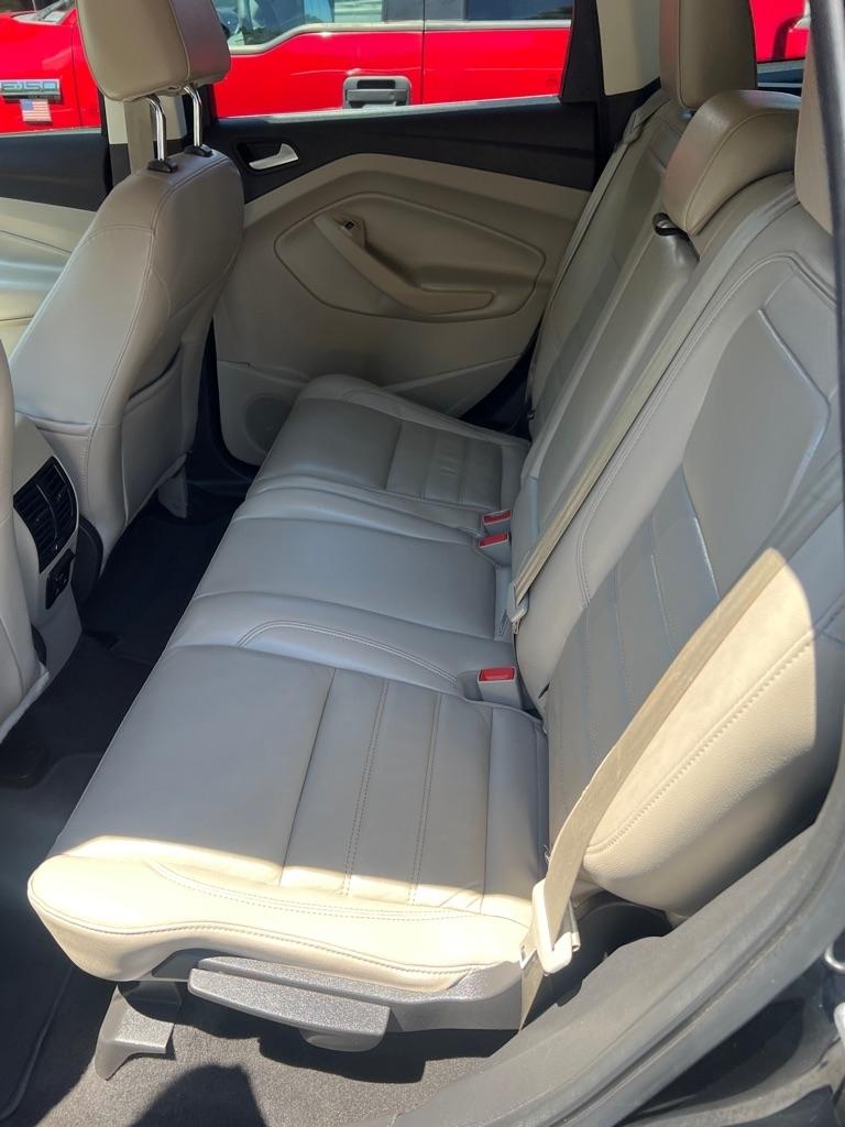 Ford Escape Titanium FWD 2017