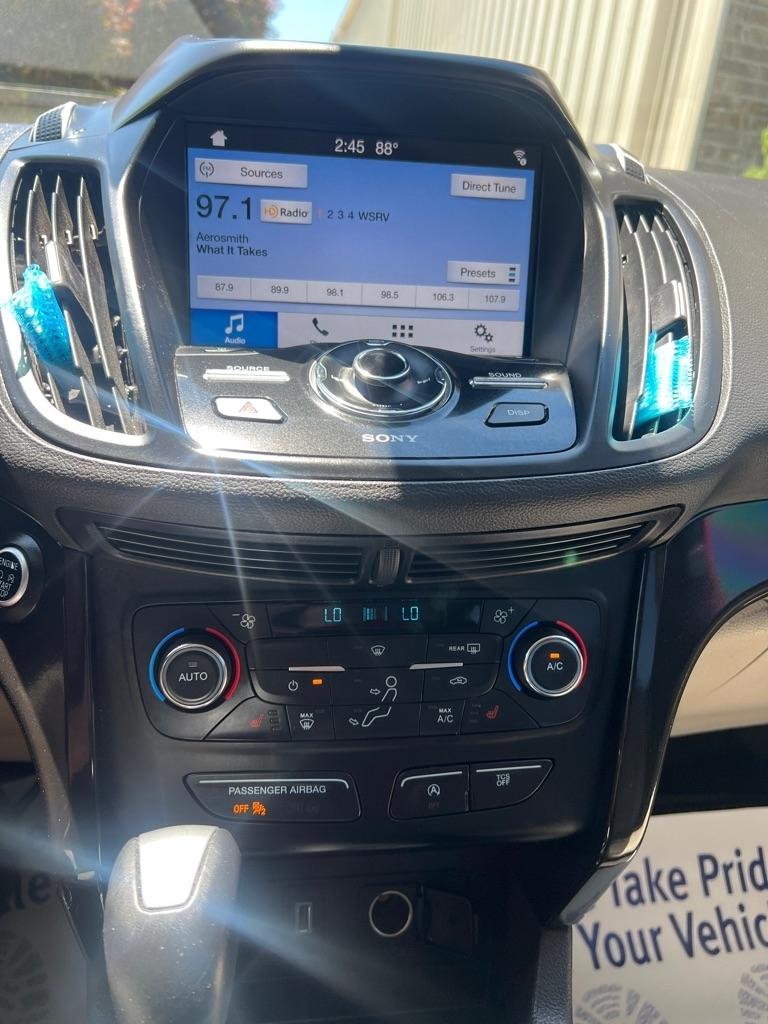 Ford Escape Titanium FWD 2017