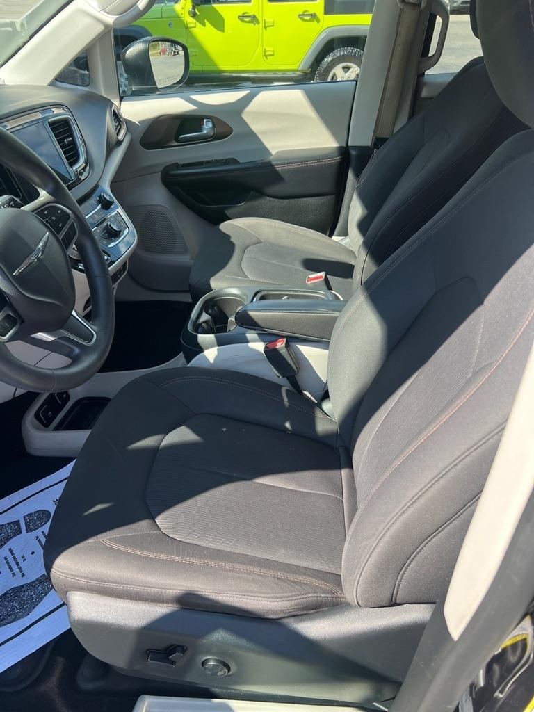 Chrysler Pacifica Touring Plus FWD 2017