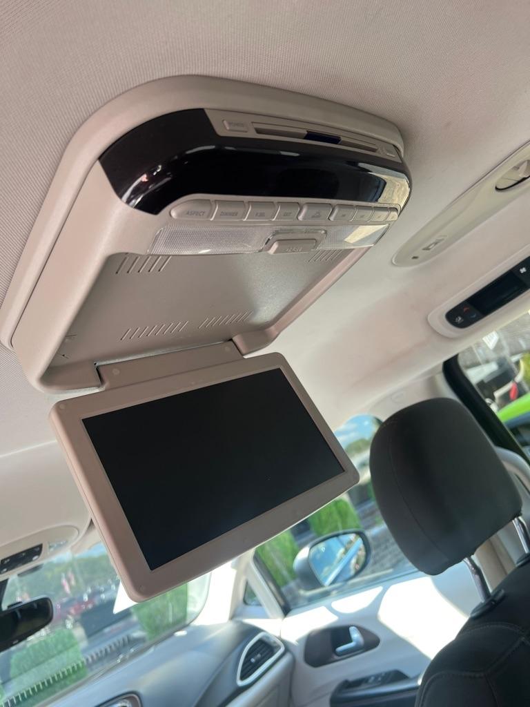 Chrysler Pacifica Touring Plus FWD 2017